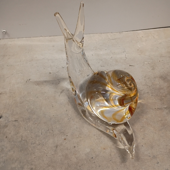 Elegant Italian Glass Snail Sculpture - Gold and Clear - Picture 15 of 16